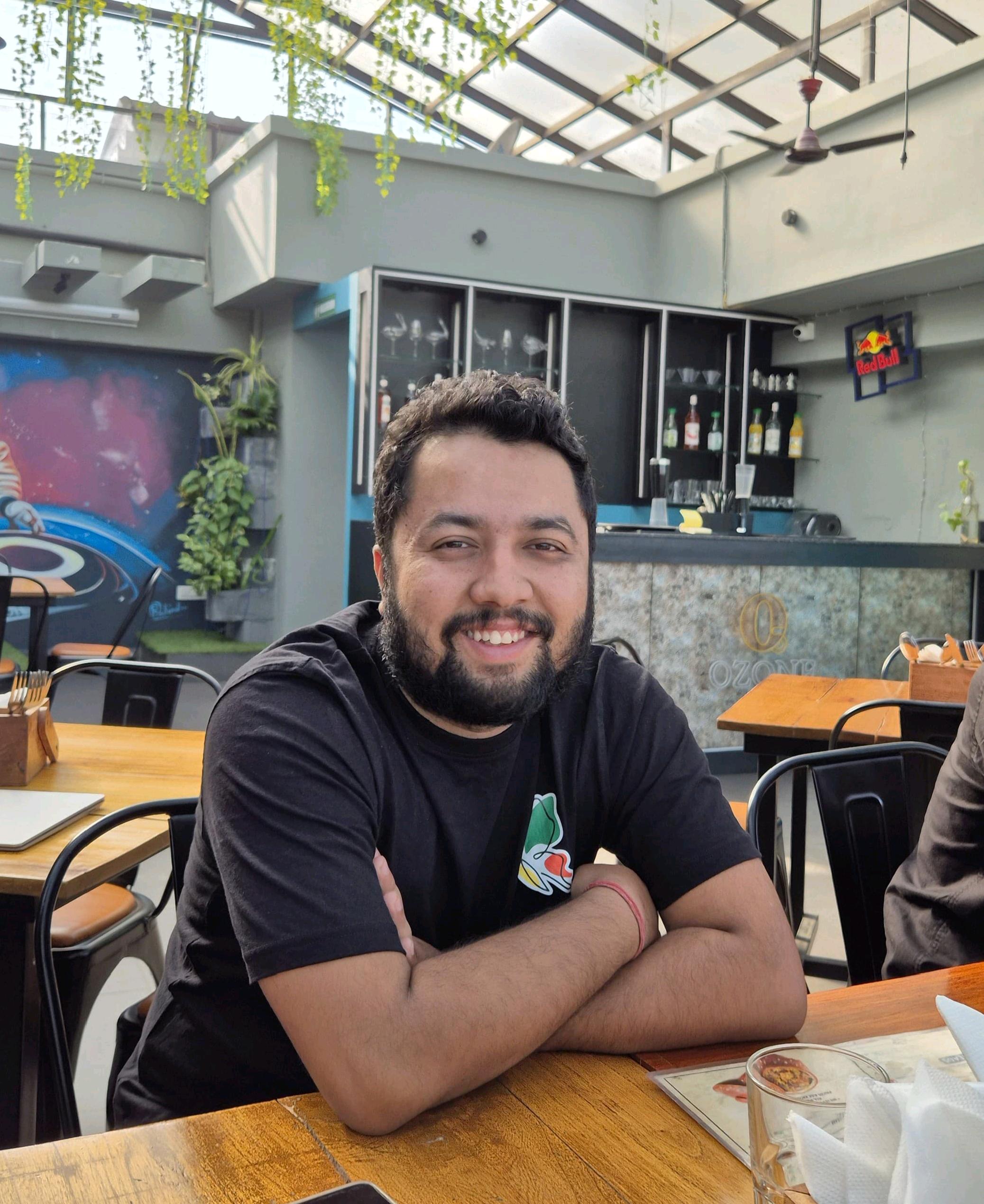Narendra Giri Founder of Darjeeling Trips