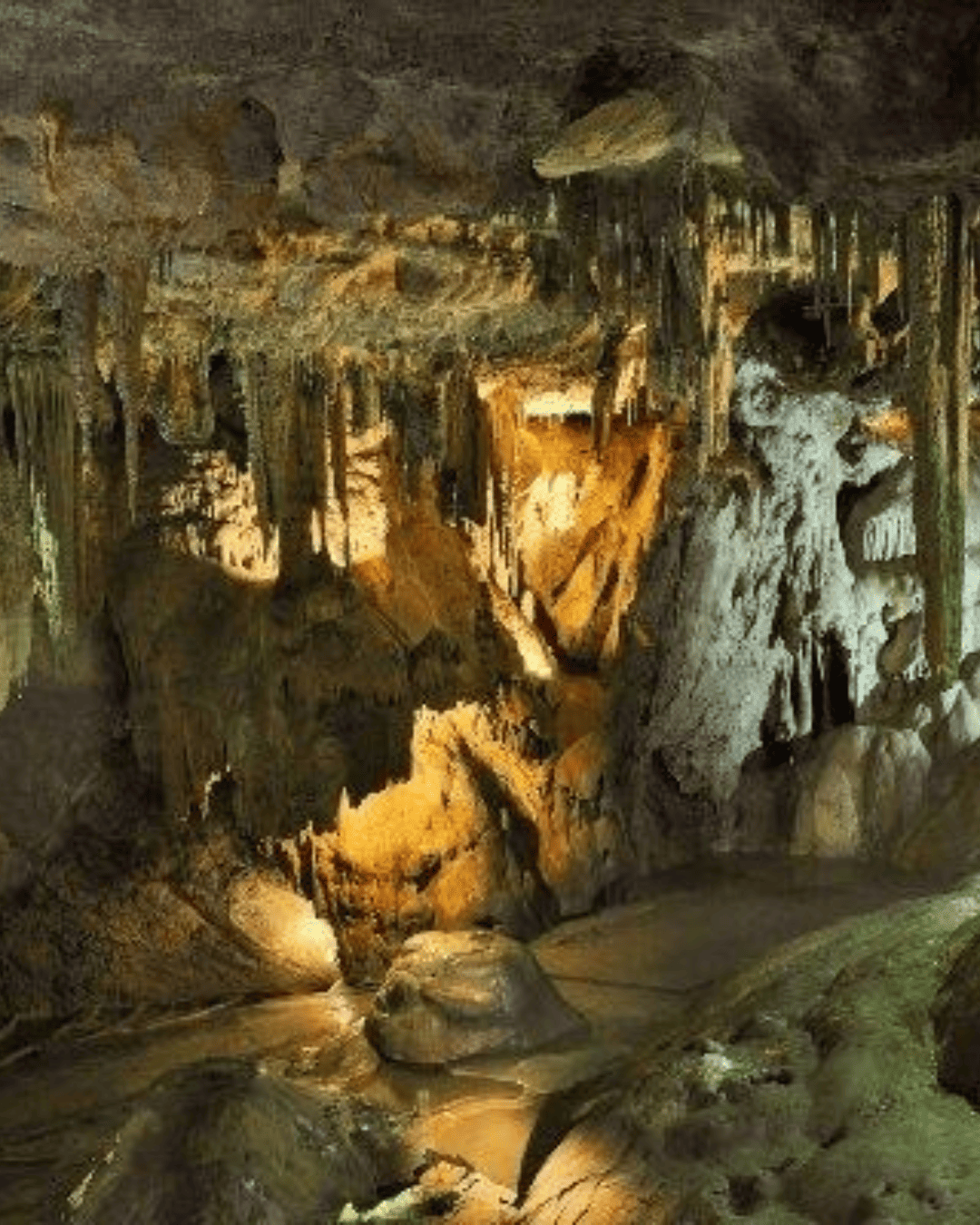 Mawsmai Cave